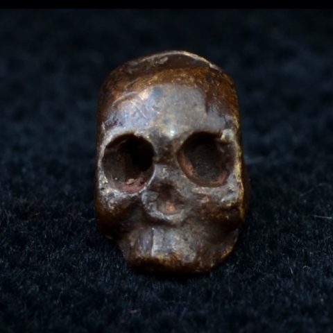 BB80BR | Antigue bronze skull bead by Bob Burkett - 00