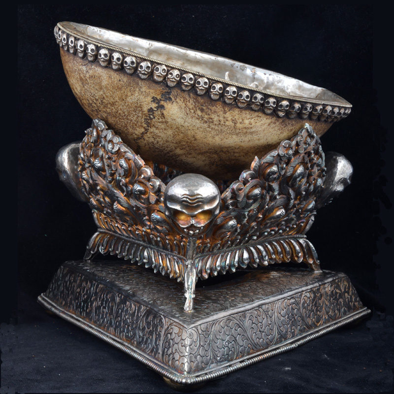 KPS503 | Silver Kapala Stand with Antique Finish – 01