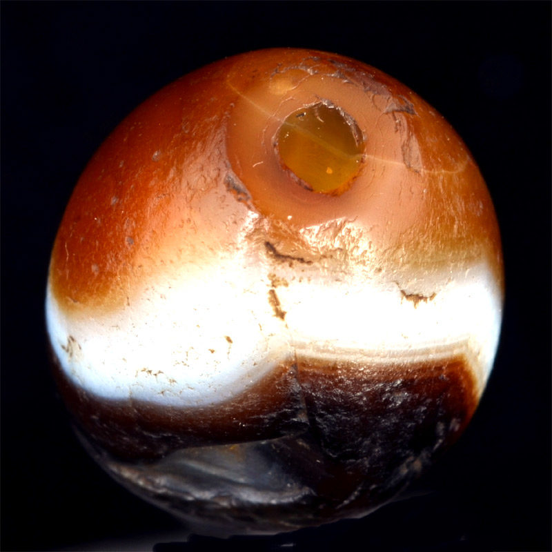 BC2849 | Ancient One Eyed Natural Agate Chung Dzi Bead – 05