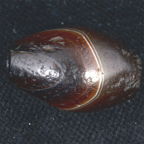 BC2854 | Ancient Natural Agate Chung Dzi Bead in Black and Brown - 00