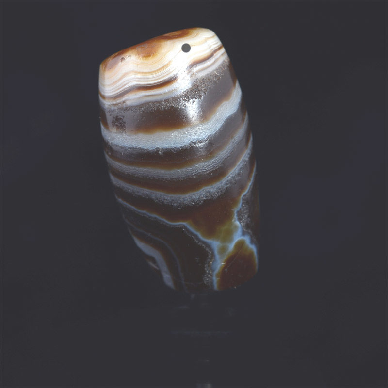 BC3257 | Ancient Banded Agate Dzi Bead – 01