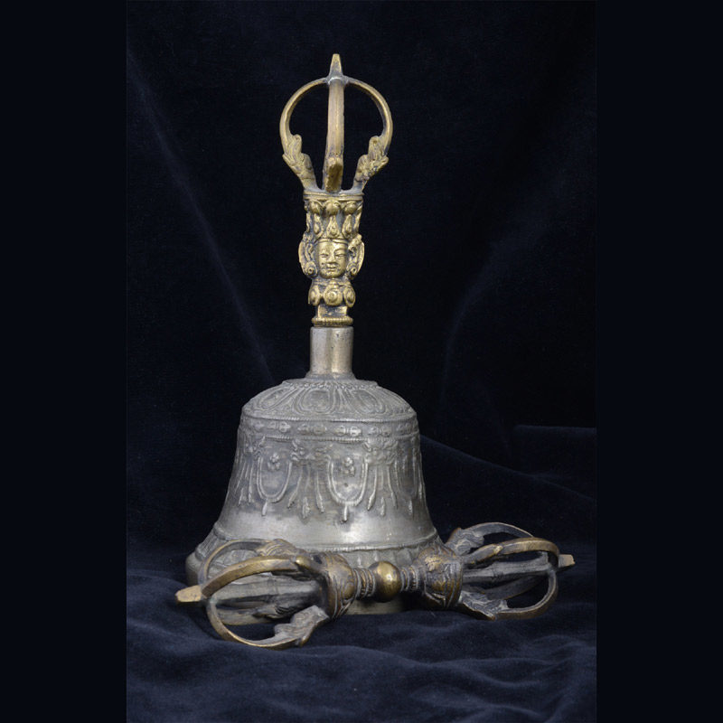 AA1100 | Antique Tibetan Bell & Dorje Set, 19C - 00 | AA1100 | Antique Tibetan Bell & Dorje Set, 19C - 00