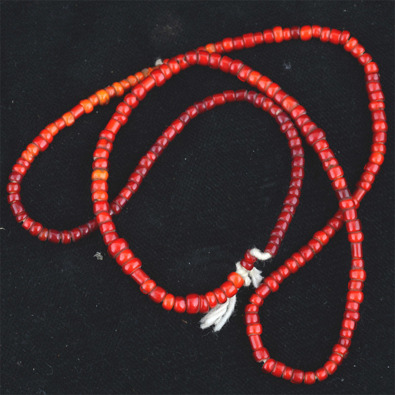 WHB102 | Venetian White Heart Beads – 02