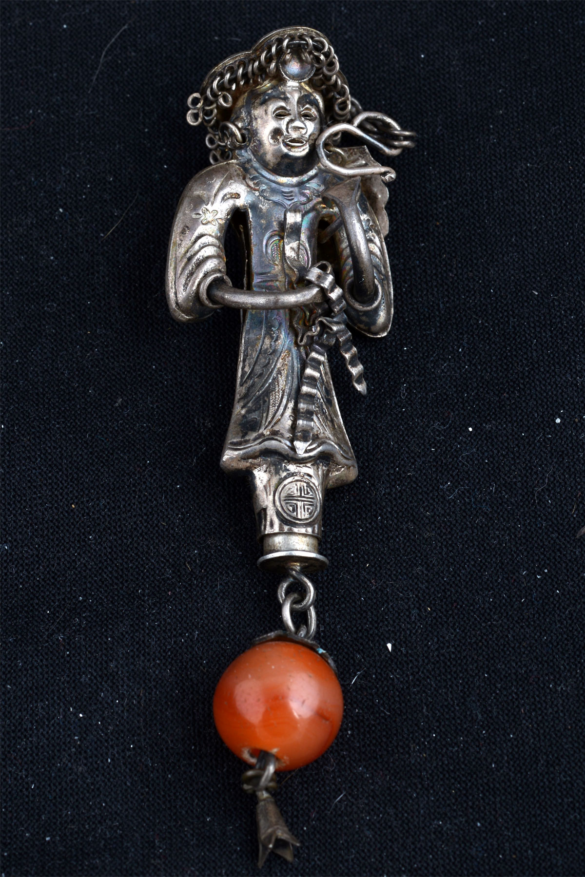 minority silver needle case