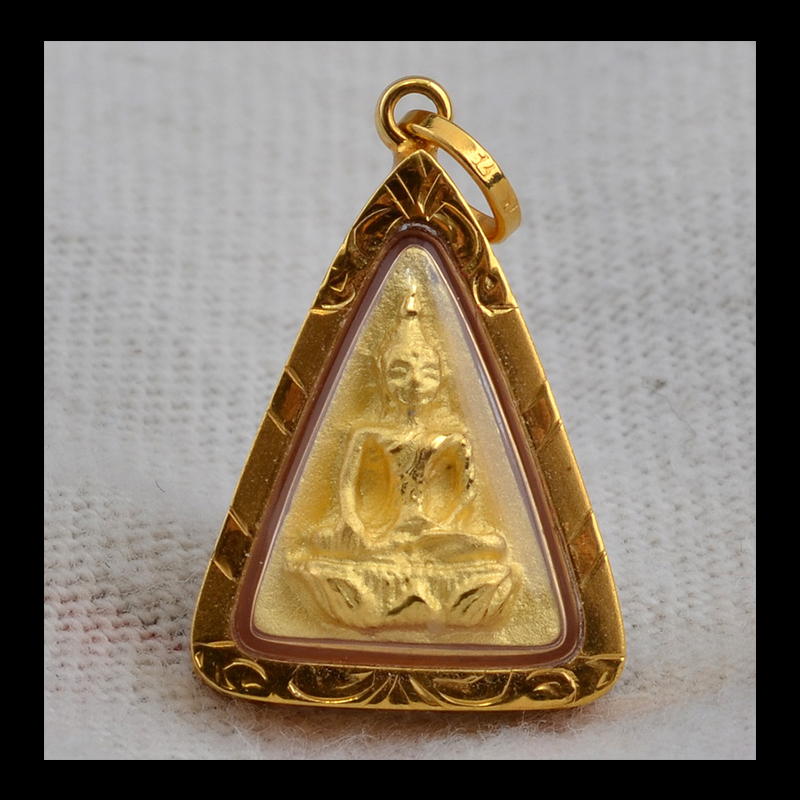 AMG1032 | Thai Buddha Amulet in a 20k Gold Case | AMG1032 | Thai Buddha Amulet in a 20k Gold Case