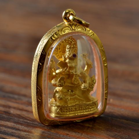 AMG1052 | Ganesh Deity Amulet in vermeil set in 23K Gold Case - 01