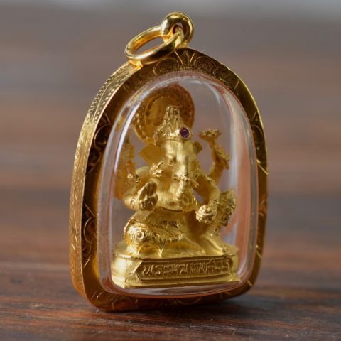 AMG1052 | Ganesh Deity Amulet in vermeil set in 23K Gold Case - 06