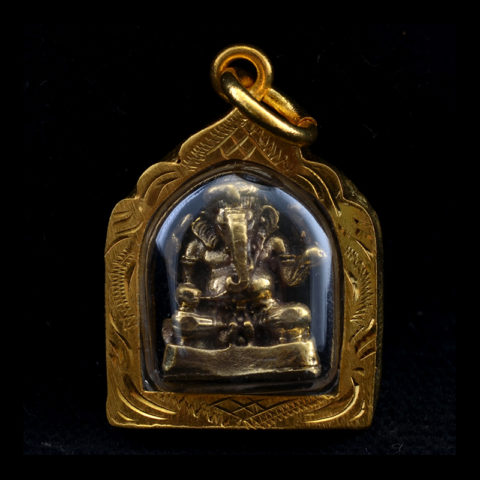 AP62 | Bronze Ganesh in a Gold Plated Frame - 00