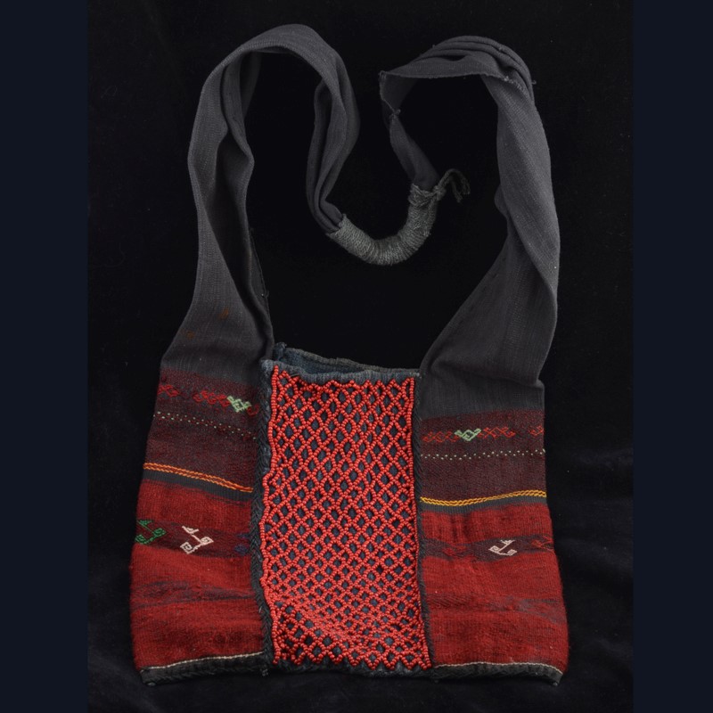 BAG17 | Akha Chin Shoulder Bag with Beadwork - 00