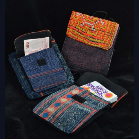 BAG32 | Hmong Recycled Fabric Small Purse - 00 | BAG32 | Hmong Recycled Fabric Small Purse - 00