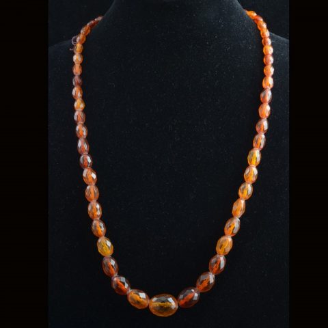 BC1536 | Antique Faceted and Graduated Cognac Amber Bead Necklace - 02