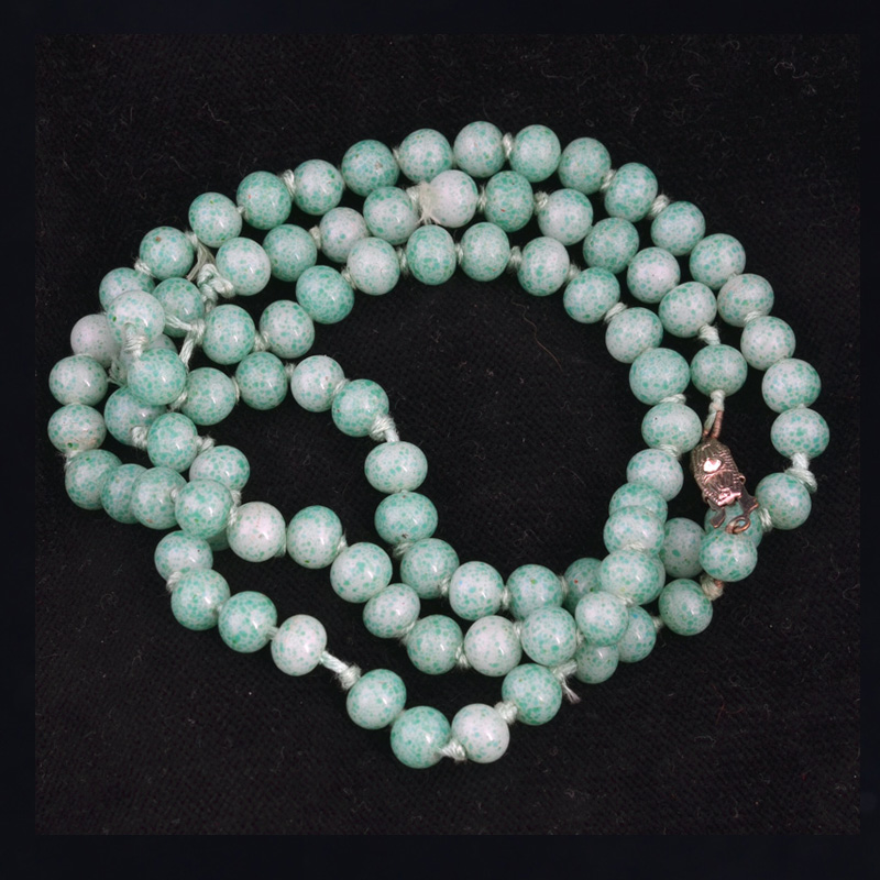 BC1976 | Strand of Antique Green and White Crumb Beads - 01 | BC1976 | Strand of Antique Green and White Crumb Beads - 01
