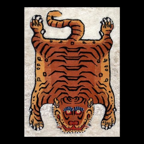 CT109B | Cut Out Tiger Pelt Carpet - 00