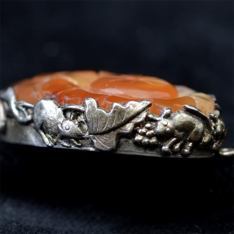 ECS157 |  Sterling Clasp with Carved Carnelian and Rat Motif Bezel - 02