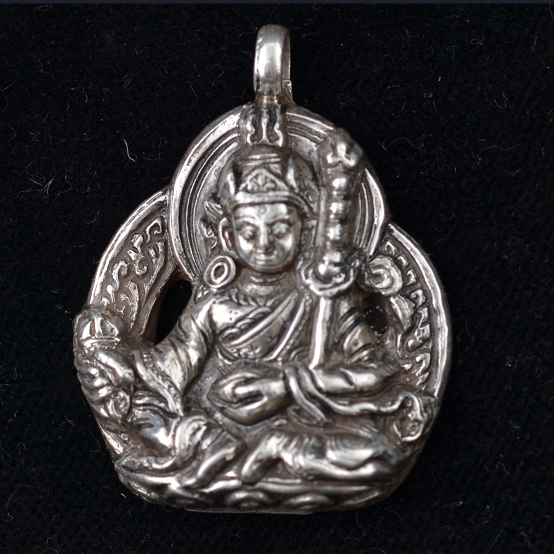 SP141 | Sterling Silver Large Guru Rinpoche Pendant - 02 | SP141 | Sterling Silver Large Guru Rinpoche Pendant - 02